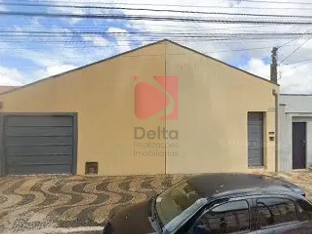 Casa 3 quartos e 3 banheiros, para alugar, no bairro Centro em Pirassununga