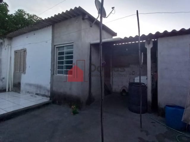 Casa à venda, no bairro Residencial Vale das Acácias em Pindamonhangaba