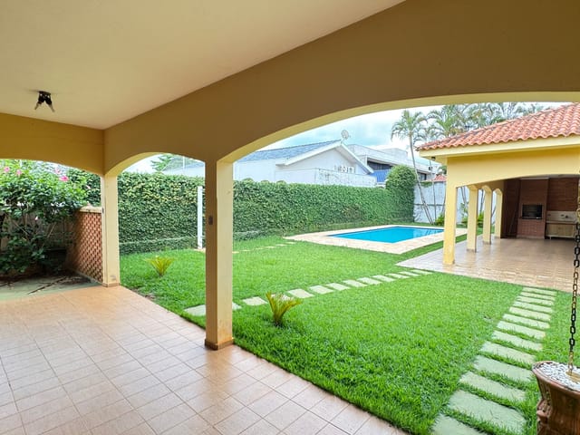 Casa com 1000m² 6 quartos e 4 banheiros, à venda, no bairro Parque Residencial Colina das Estrelas em Tatuí