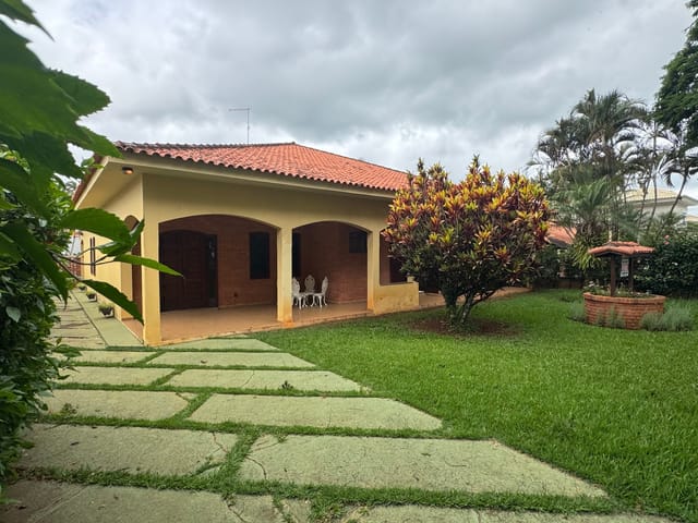 Casa com 1000m² 6 quartos e 4 banheiros, à venda, no bairro Parque Residencial Colina das Estrelas em Tatuí