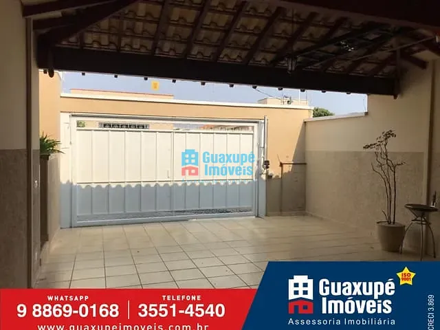 Casa com 450m² 4 quartos e 4 banheiros, à venda, no bairro Residencial Nova Floresta em Guaxupé