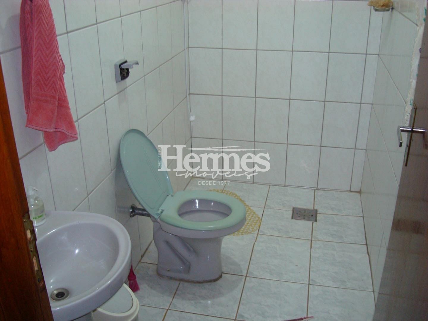 Casa à venda com 5 quartos, 220m² - Foto 8