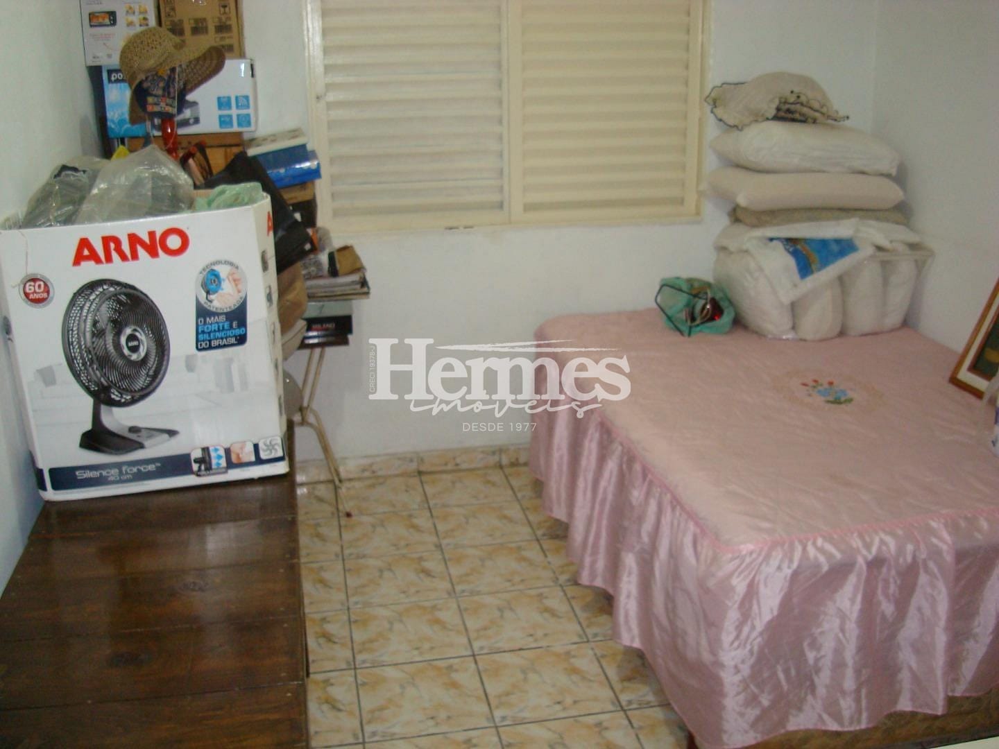 Casa à venda com 5 quartos, 220m² - Foto 9