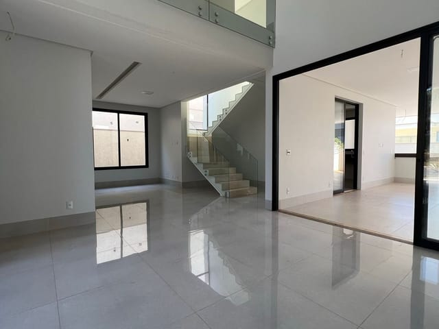 Foto do Casa - Casa à venda 4 Quartos, 4 Suites, 3 Vagas, 389M², Jardins Valência, Goiânia - GO | Casa Sobrado Jardins Valencia | HOUSE & AVIATION IMOBILIÁRIA