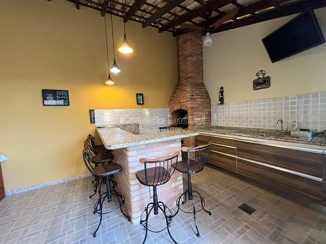 Casa 4 quartos e 2 banheiros, à venda, no bairro Jardim das Tulipas em Holambra