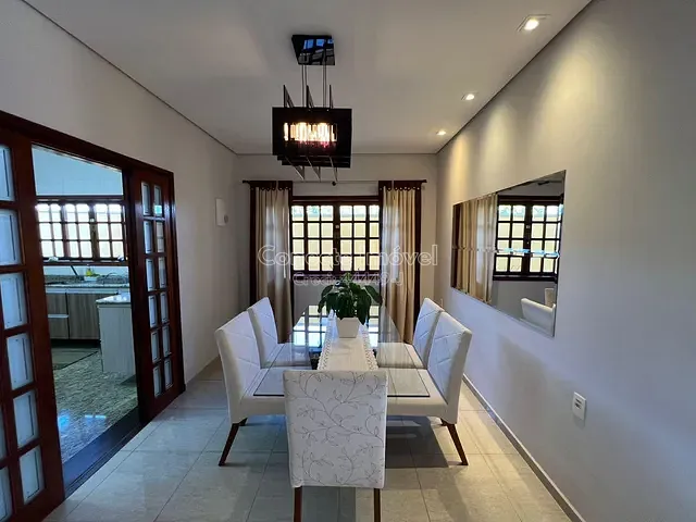Casa 4 quartos e 2 banheiros, à venda, no bairro Jardim das Tulipas em Holambra