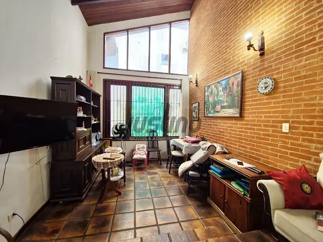 Casa com 360m² 5 quartos e 2 banheiros, à venda, no bairro Centro em Itanhaém