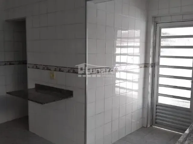 Casa com 285m² 3 quartos e 1 banheiro, à venda, no bairro Centro em Mogi das Cruzes