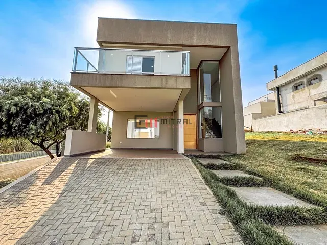 Casa com 218m² 3 quartos e 3 banheiros, à venda, no bairro Olímpico em Londrina