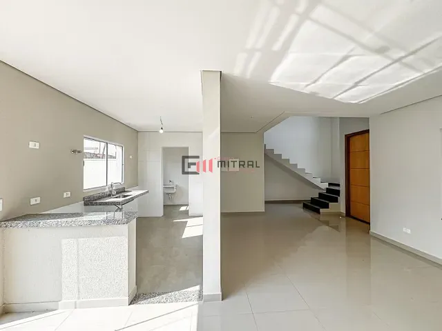 Casa com 218m² 3 quartos e 3 banheiros, à venda, no bairro Olímpico em Londrina