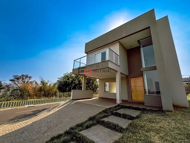 Casa com 218m² 3 quartos e 3 banheiros, à venda, no bairro Olímpico em Londrina