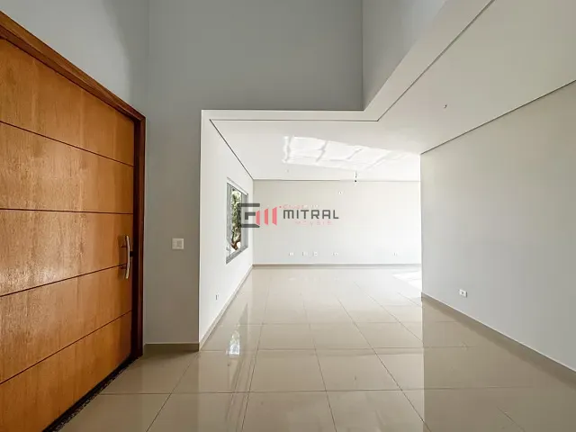 Casa com 218m² 3 quartos e 3 banheiros, à venda, no bairro Olímpico em Londrina