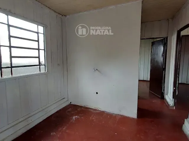 Casa com 125m² 2 quartos e 1 banheiro, para alugar, no bairro Tarobá em Londrina