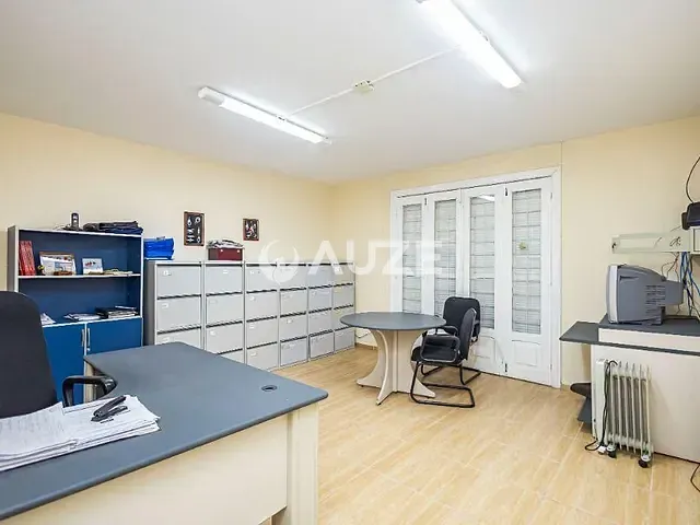 Casa com 600m² 4 quartos e 6 banheiros, à venda, no bairro Bacacheri em Curitiba