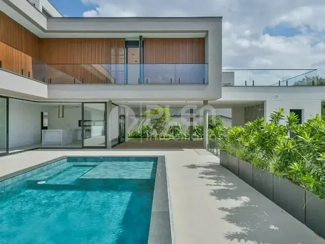 Casa 4 quartos e 5 banheiros, à venda, no bairro Alphaville em Santana de Parnaíba