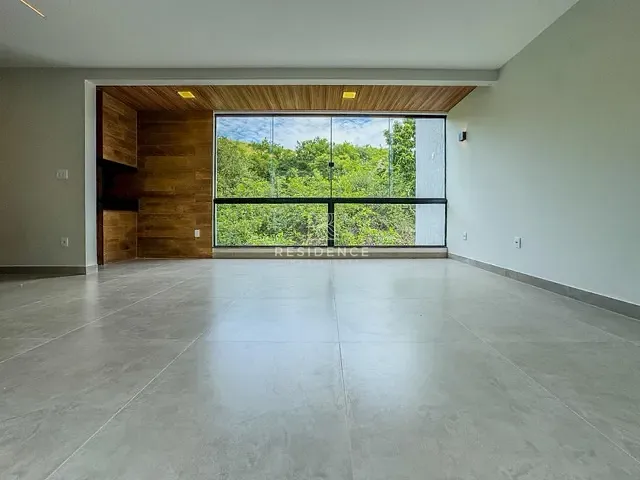 Casa 3 quartos e 1 banheiro, à venda, no bairro Jardim Amália em Volta Redonda