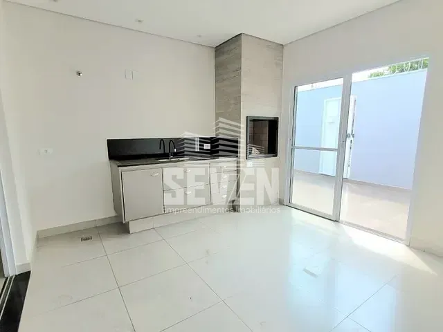 Casa com 252m² 3 quartos e 1 banheiro, à venda, no bairro Parque Vista Alegre em Bauru