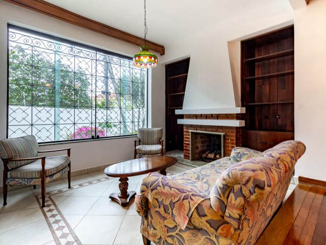 Casa com 393m² 3 quartos e 4 banheiros, à venda, no bairro Jardim da Saúde em São Paulo