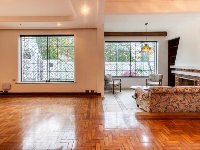 Casa com 393m² 3 quartos e 4 banheiros, à venda, no bairro Jardim da Saúde em São Paulo