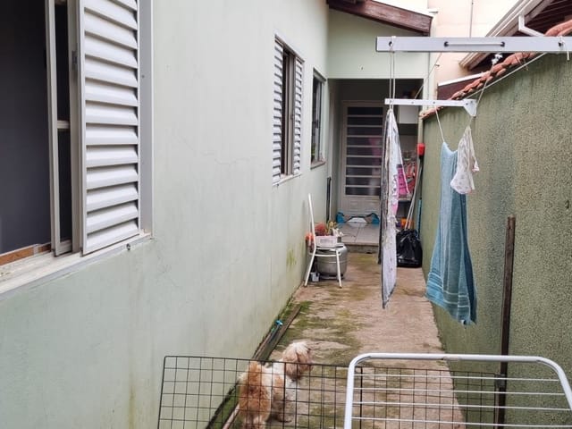 Casa com 200m² 2 quartos e 2 banheiros, à venda, no bairro Jardim das Flores em São João da Boa Vista
