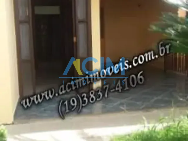 Casa com 360m² 3 quartos e 2 banheiros, à venda, no bairro Centro em Jaguariúna