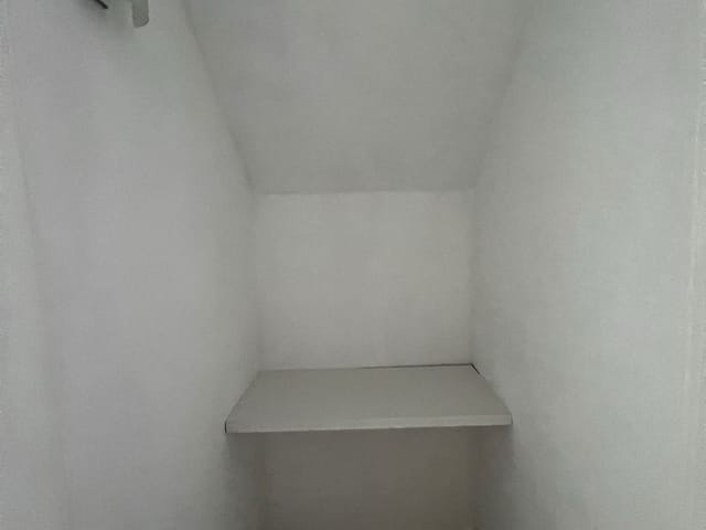 Casa 4 quartos e 2 banheiros, para alugar, no bairro Centro em Pouso Alegre