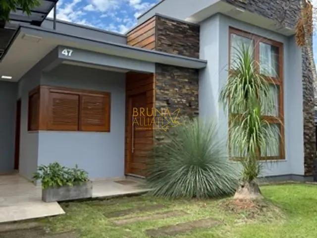 Casa 3 quartos e 2 banheiros, para alugar, no bairro Oeste em Sapiranga