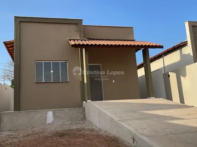 Casa com 300m² 2 quartos e 2 banheiros, à venda, no bairro Porto do Centro em Teresina