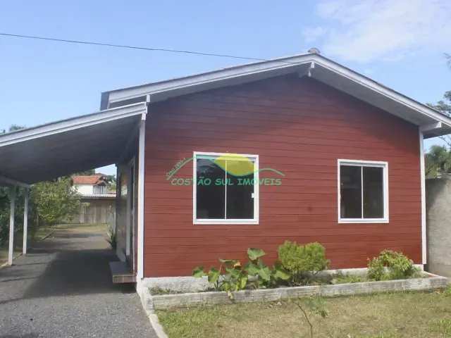 Casa 2 quartos e 1 banheiro, à venda, no bairro Morro das Pedras em Florianópolis