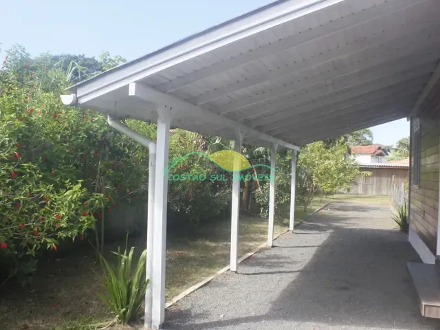Casa 2 quartos e 1 banheiro, à venda, no bairro Morro das Pedras em Florianópolis
