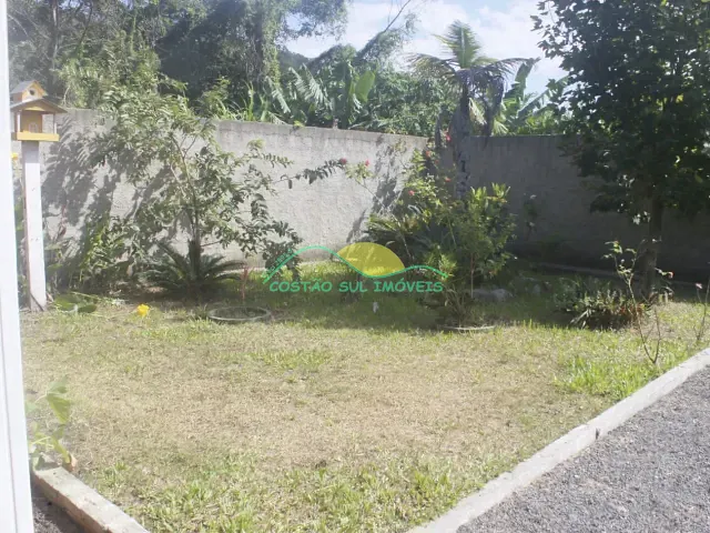 Casa 2 quartos e 1 banheiro, à venda, no bairro Morro das Pedras em Florianópolis