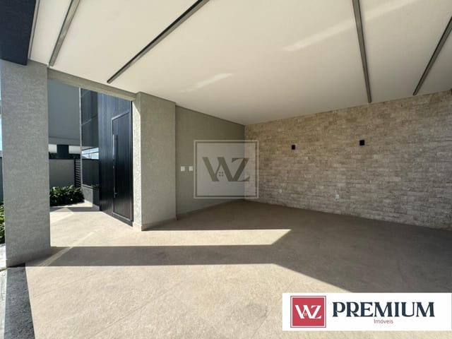 Casa com 378m² 4 quartos e 5 banheiros, à venda, no bairro Santa Regina em Camboriú