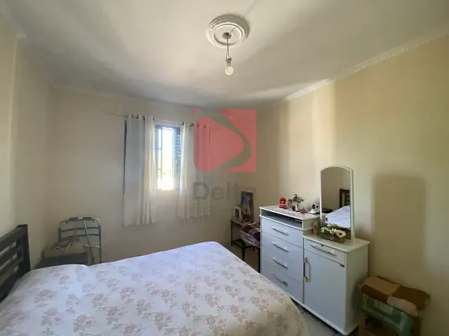Casa 2 quartos e 1 banheiro, à venda, no bairro Centro em Analândia