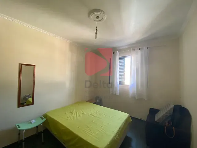 Casa 2 quartos e 1 banheiro, à venda, no bairro Centro em Analândia