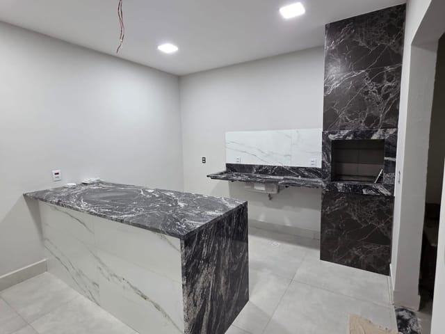 Casa com 98m² 2 quartos e 2 banheiros, à venda, no bairro Jardim Imperial em Cuiabá