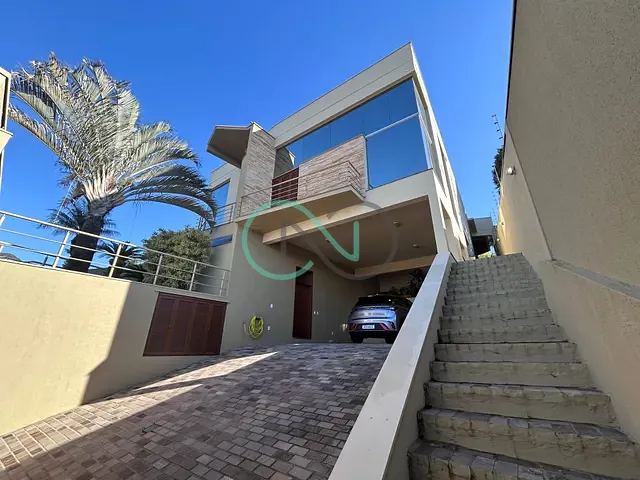 Casa com 625m² 3 quartos e 3 banheiros, à venda, no bairro Centenário em Sapiranga