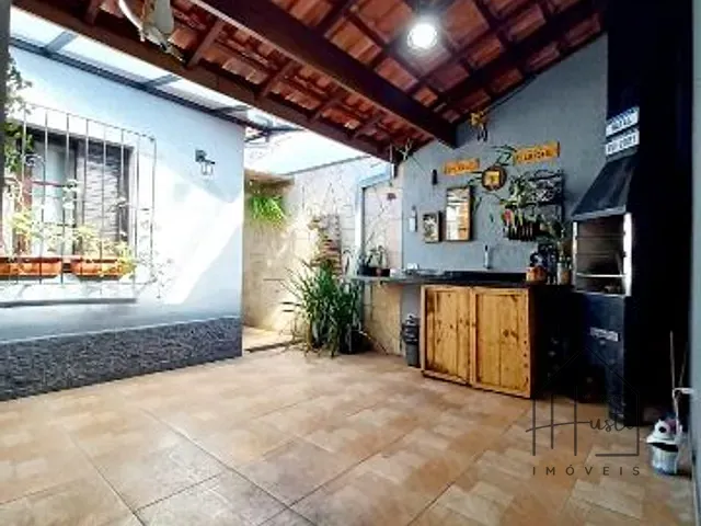 Casa com 128m² 2 quartos e 2 banheiros, à venda, no bairro Jardim Sabiá em Cotia
