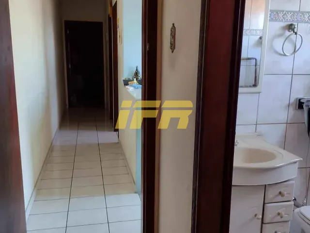 Casa 3 quartos e 2 banheiros, à venda, no bairro Jardim Mourisco em Taubaté