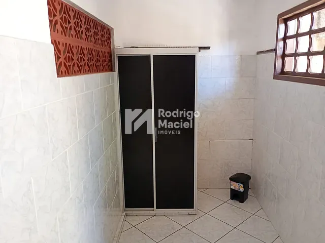Casa com 451m² 4 quartos e 2 banheiros, à venda, no bairro Tamandaré em Tamandaré