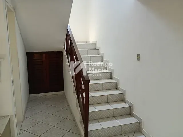 Casa com 451m² 4 quartos e 2 banheiros, à venda, no bairro Tamandaré em Tamandaré