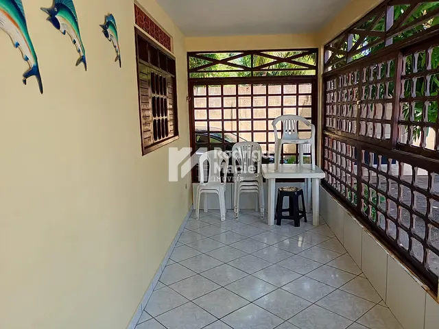 Casa com 451m² 4 quartos e 2 banheiros, à venda, no bairro Tamandaré em Tamandaré