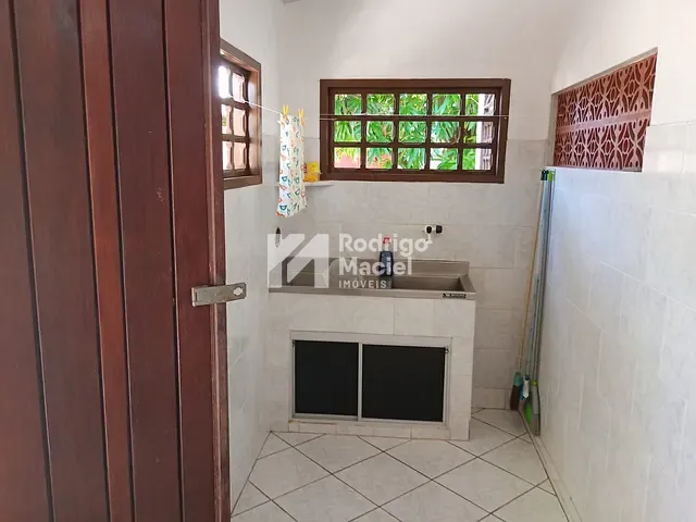Casa com 451m² 4 quartos e 2 banheiros, à venda, no bairro Tamandaré em Tamandaré