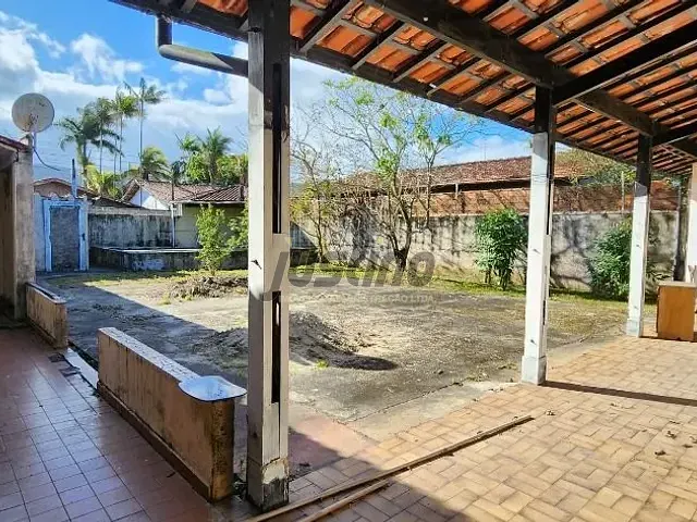Casa com 625m² 3 quartos e 2 banheiros, à venda, no bairro Jardim Suarão (Praia) em Itanhaém