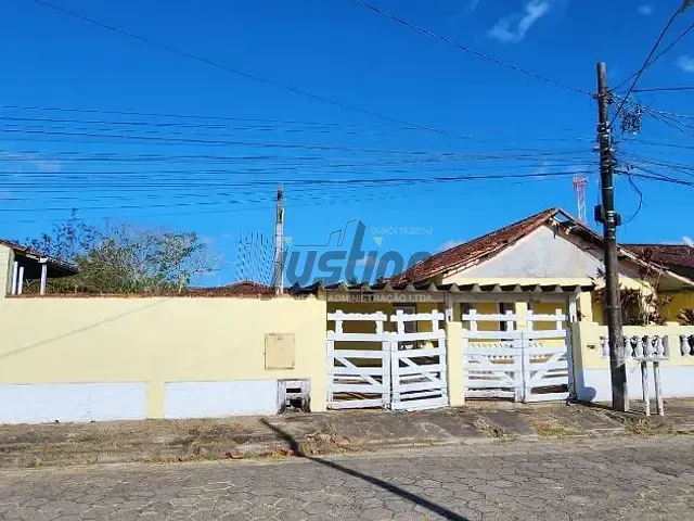 Casa com 625m² 3 quartos e 2 banheiros, à venda, no bairro Jardim Suarão (Praia) em Itanhaém