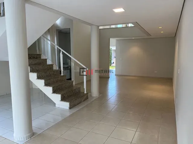 Casa 4 quartos e 2 banheiros, à venda, no bairro Esperança em Londrina