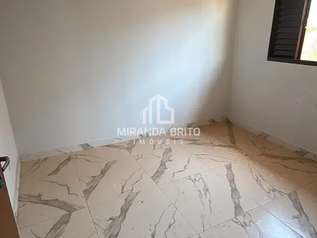 Casa 2 quartos e 1 banheiro, à venda, no bairro Setor Central em Guapó