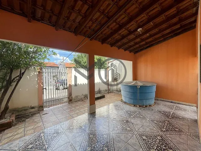 Casa com 250m² 4 quartos e 2 banheiros, à venda, no bairro CPA 4 em Cuiabá