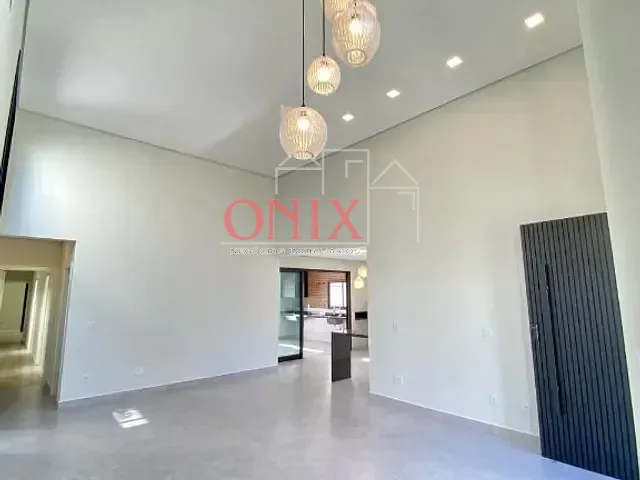 Casa com 360m² 3 quartos e 4 banheiros, à venda, no bairro Jardim São Pedro em Mogi das Cruzes
