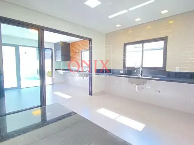 Casa com 360m² 3 quartos e 4 banheiros, à venda, no bairro Jardim São Pedro em Mogi das Cruzes