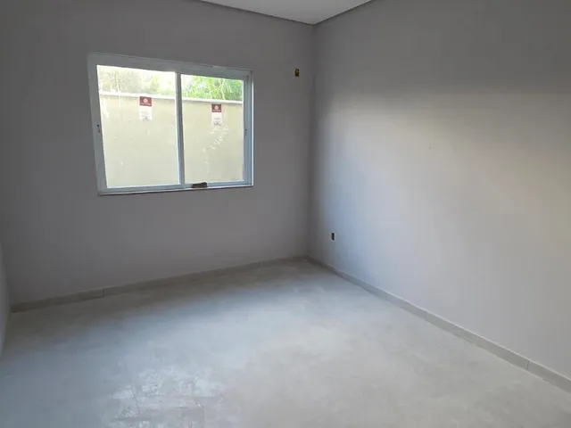 Casa 3 quartos e 1 banheiro, à venda, no bairro Jardim Mariléa em Rio das Ostras